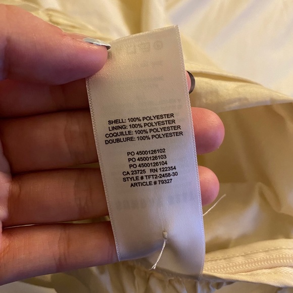 Aritzia blouse - Picture 4 of 9